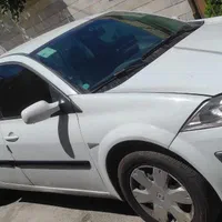 رنو مگان  وارداتیE2 1600cc، مدل ۱۳۹۱|خودرو سواری و وانت|تهران, منیریه|دیوار