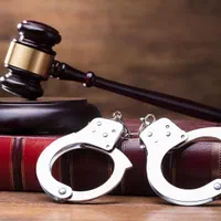 وکیل دادگستری- کیفری (جعل کلاهبرداری تجاوز- پابند)