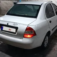 تیبا صندوق‌دار SX، مدل ۱۳۹۳|خودرو سواری و وانت|شیراز, شیشه‌گری|دیوار