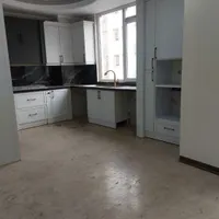 ۸۵متری معلم مرودشت تبدیل ندارد (فقط زوج زن و شوهر)