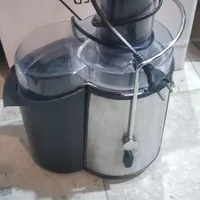 آبمیوه گیری سونیا کاملا درحدنو