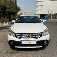 دانگ فنگ H30 کراس اتومات 1396سفید بی‌رنگ کم کارکرد
