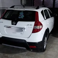 دانگ فنگ H30 اچ سی کراس، مدل ۱۳۹۸