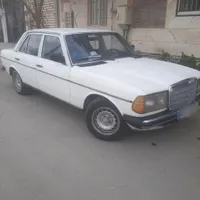 مرسدس بنز ۲۳۰