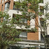 ۲۲۰ اپارتمان مسکونی عمارتی خاص تک واحدی