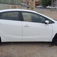 کیا سراتو اتوماتیک 2000cc، مدل ۲۰۱۷|خودرو سواری و وانت|تهران, مسعودیه|دیوار