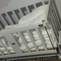تخت و گهواره کنار مادر|تخت و صندلی بچه|خمینی‌شهر, |دیوار