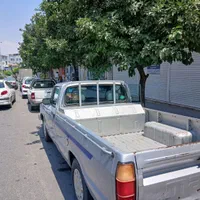 مزدا وانت دو گانه کارخانه بی رنگ