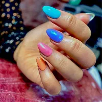 ژلپولیش پا هدیه با اولین کاشت یا ترمیم ژل|خدمات آرایشگری و زیبایی|صدرا-فارس, فاز ۱|دیوار
