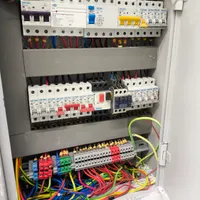 خدمات برقکاری
