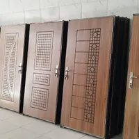 درب چوبی با کلیه یراق آلات کامل|مصالح و تجهیزات ساختمان|خمینی‌شهر, |دیوار