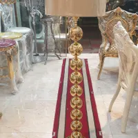 آباژور  کنار سالنی تمام گوی طلایی و نقره ای|چراغ خواب و آباژور|رشت, دیلمان|دیوار