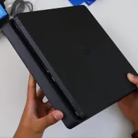 فروش دو دستگاه ps4 slim یک ترابایت
