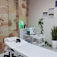 مراقبت از پوست و زیبایی با بهترین دستگاه ها و لیزر|خدمات آرایشگری و زیبایی|ساوه, |دیوار