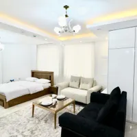 سوییت تمیز نزدیک به مراکز گردشگری|اجارهٔ کوتاه‌مدت آپارتمان و سوئیت|شیراز, باغ تخت|دیوار