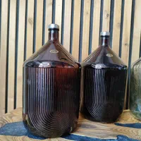 بطری ۱۱ لیتری بزرگ و ضخیم ( قرابه حجم بالا)|ظروف نگهدارنده، پلاستیکی، یک‌بارمصرف|اصفهان, رسالت|دیوار