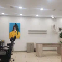 استخدام در لاین ناخن