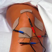 فیزیوتراپی در منزل بیمار//فیزیوتراپ