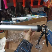 پمپ چسب پلی اورتان یا گان تزریق پلی یورتان