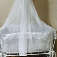 گهواره فلزی