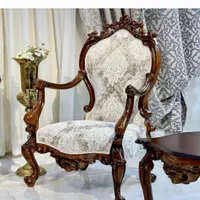 مبل کلاسیک طرح پاریس|مبلمان خانگی و میز عسلی|قم, زاویه|دیوار