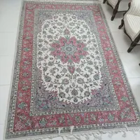 دو تخته فرش دستباف