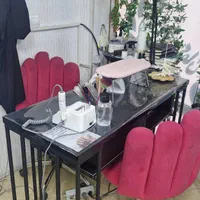 میز ناخن + صندلی چرخدار و صندلی ثابت