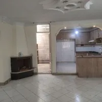 فروش آپارتمان ۹۰ متری ۲ خوابه همکف در حافظیه