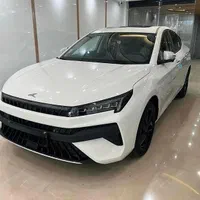کی‌ام‌سی J7، مدل ۱۴۰۴