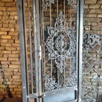 درب حیاط فرفورژه وطاووس|مصالح و تجهیزات ساختمان|تبریز, |دیوار