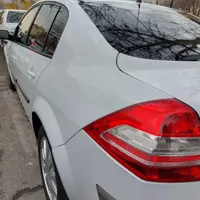 رنو مگانE2 2000cc فول، مدل آخر ۸۹ کم کارکرد
