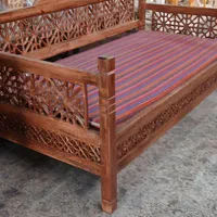 تخت سنتی|مبلمان خانگی و میز عسلی|زاهدان, |دیوار