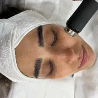 آموزش پاکسازی صورت و دست