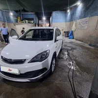 ام‌وی‌ام 315 هاچبک اسپرت لاکچری، مدل ۱۳۹۶