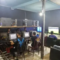 10عدد کامپیوتر گیم نت