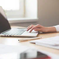 جذب محقق و پژوهشگر پایان نامه و مقاله ارشد و دکتری