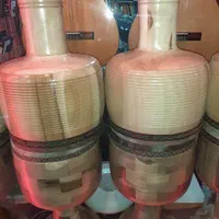 تنبک حلمی چوب گردو پوست شتر|سازهای سنتی|هشتگرد, هشتگرد قدیم|دیوار