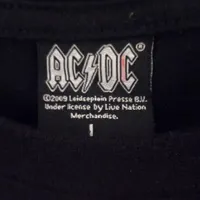 تیشرت ACDC کلکسیونی کسی اگه میخواد تکست بده پیویم|کلکسیون و سرگرمی|تهران, سازمان برنامه|دیوار