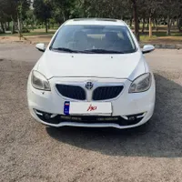 برلیانس H330 اتوماتیک 1500cc، مدل ۱۳۹۴