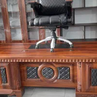 میز مدریت و صندلی اداری. نیم ست ۴نفره|دفتر کار|فردیس, |دیوار