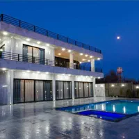 عمارت مدرن باروژ|اجارهٔ کوتاهمدت ویلا و باغ|کرج, فاز ۲ مهرشهر|دیوار