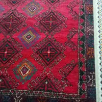 یک عدد قالی دستباف