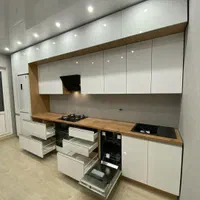 ساخت و اجرای انواع کابینت و کمد دیواری