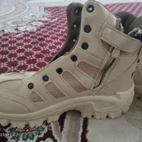 یک جفت پوتین سایز42مارک رافاعل یک بارهم پوشیده نشد|کیف، کفش، کمربند|دهدشت, |دیوار