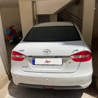 جک J5 اتوماتیک 1800cc،
