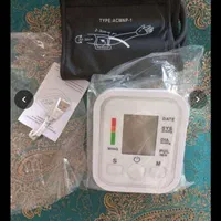فشار سنج دیجیتالی همراه با کوله مسافرتی بزرگ|آرایشی، بهداشتی، درمانی|تهران, ستارخان|دیوار