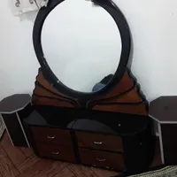 داشتن میز آینه ۴عددکشو