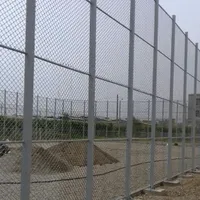 نصب انواع فنس ، نصب سیم خاردار ، نصب پایه فنس|خدمات باغبانی و درختکاری|تهران, بازار|دیوار