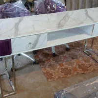 میز ناخن. پارچه خور|آرایشگاه و سالنهای زیبایی|تبریز, |دیوار