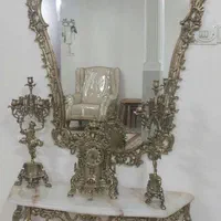 خریدار کنسول واینه وشمدان برنزی ولوستر وغیره|بوفه، ویترین، کنسول|تهران, فلسطین (میدان انقلاب)|دیوار
